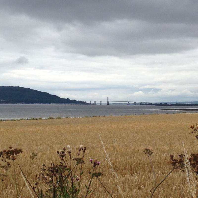 Am Firth mit Blick auf die Kessock Bridge